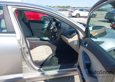 2012 Kia Optima Hybrid Ex z USA, uszkodzony, nr VIN KNAGM4AD2C5018449